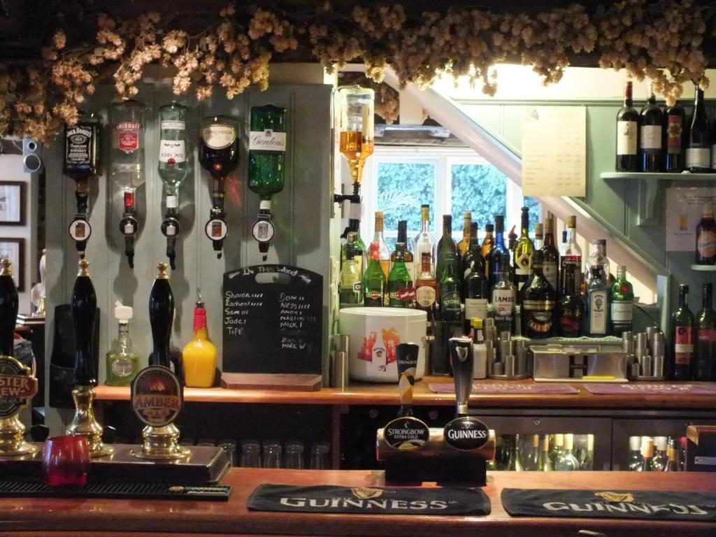 The White Horse Inn แคนเทอร์เบอรี ภายนอก รูปภาพ